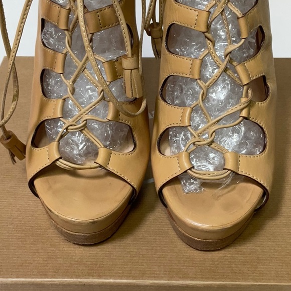 Christian Louboutin Miss Fortune 120 beige leather lace-up wooden high heels, 40 - Picture 4 of 16